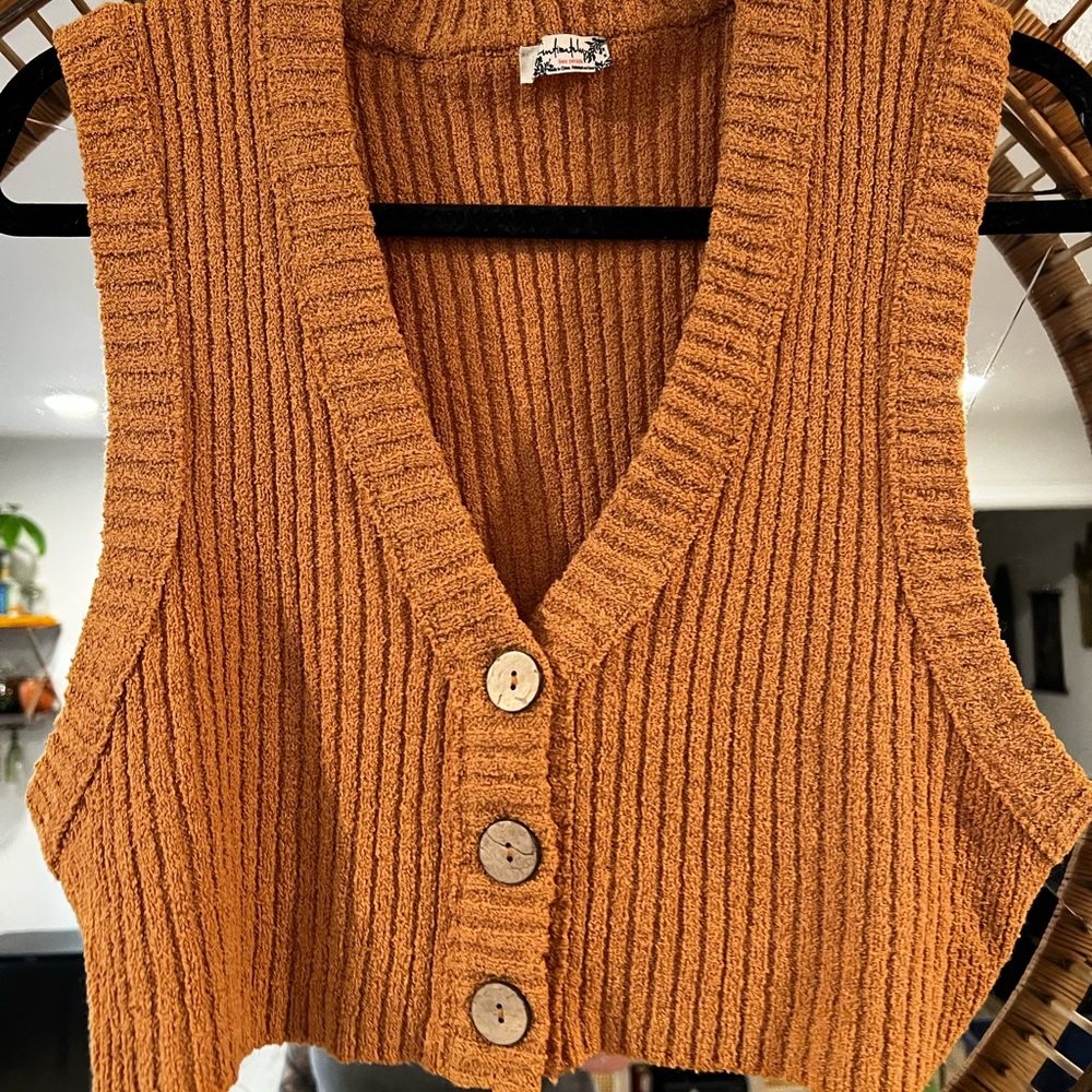SOLD Colby Crop Vest